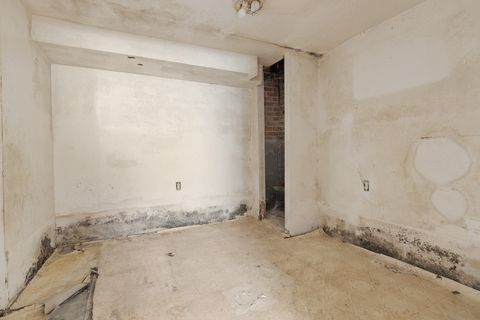 Tiny photo for 6604 S Rockwell Street, Chicago, IL 60629 (MLS # 12522486)