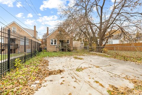 Tiny photo for 6604 S Rockwell Street, Chicago, IL 60629 (MLS # 12522486)