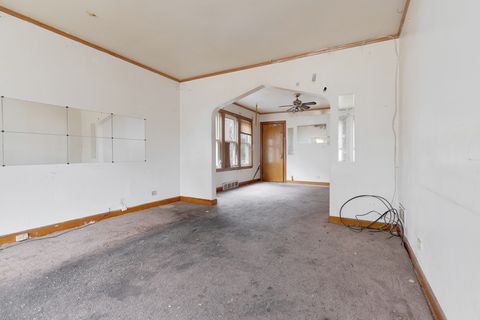 Tiny photo for 6604 S Rockwell Street, Chicago, IL 60629 (MLS # 12522486)