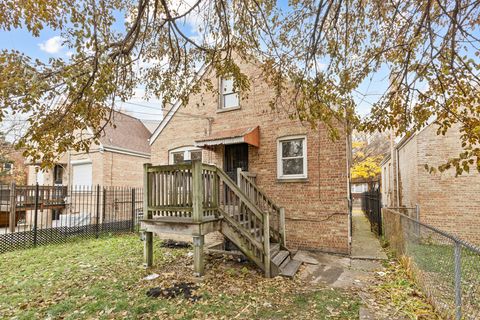 Tiny photo for 6604 S Rockwell Street, Chicago, IL 60629 (MLS # 12522486)