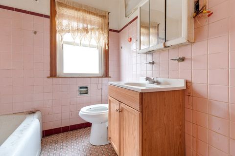 Tiny photo for 6604 S Rockwell Street, Chicago, IL 60629 (MLS # 12522486)