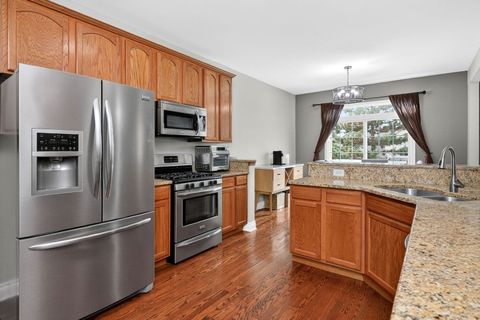 Tiny photo for 18104 Lake Shore Drive, Orland Park, IL 60467 (MLS # 12559456)