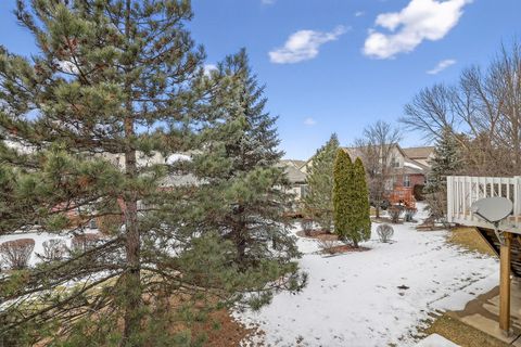 Tiny photo for 18104 Lake Shore Drive, Orland Park, IL 60467 (MLS # 12559456)