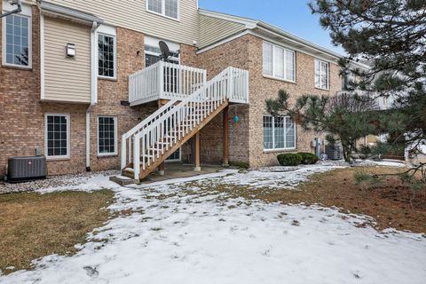 Tiny photo for 18104 Lake Shore Drive, Orland Park, IL 60467 (MLS # 12559456)