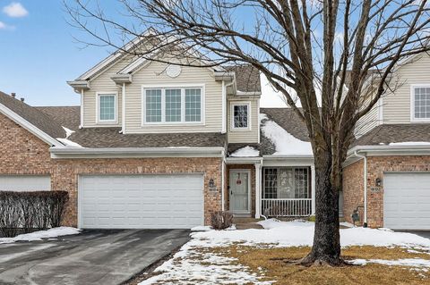 Photo of 18104 Lake Shore Drive, Orland Park, IL 60467 (MLS # 12559456)