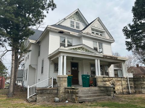 Photo of 505 S Main Street, Tuscola, IL 61953 (MLS # 12598777)