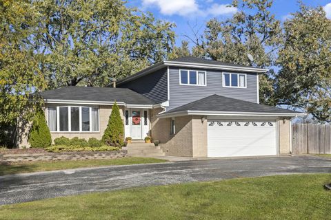 A home in Oak Forest