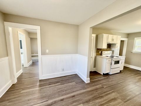 Tiny photo for 115 Lyle Street, Kewanee, IL 61443 (MLS # 12647091)