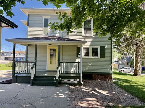 Tiny photo for 115 Lyle Street, Kewanee, IL 61443 (MLS # 12647091)