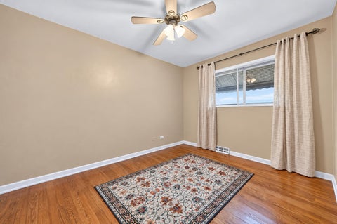 Tiny photo for 4 E Judith Ann Drive, Mount Prospect, IL 60056 (MLS # 12786880)
