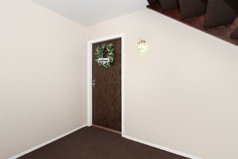 Tiny photo for 275 Wilmette Court #B1, Schaumburg, IL 60193 (MLS # 12546825)