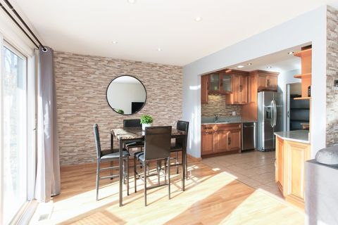 Tiny photo for 275 Wilmette Court #B1, Schaumburg, IL 60193 (MLS # 12546825)