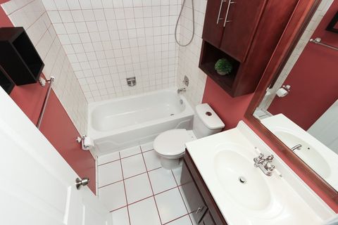 Tiny photo for 275 Wilmette Court #B1, Schaumburg, IL 60193 (MLS # 12546825)