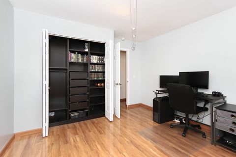 Tiny photo for 275 Wilmette Court #B1, Schaumburg, IL 60193 (MLS # 12546825)