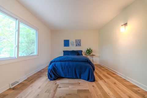 Tiny photo for 10 Cumberland Court, Cary, IL 60013 (MLS # 12647373)