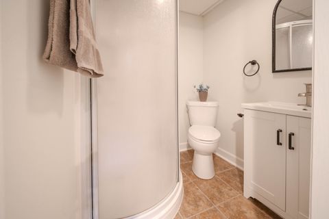 Tiny photo for 10 Cumberland Court, Cary, IL 60013 (MLS # 12647373)