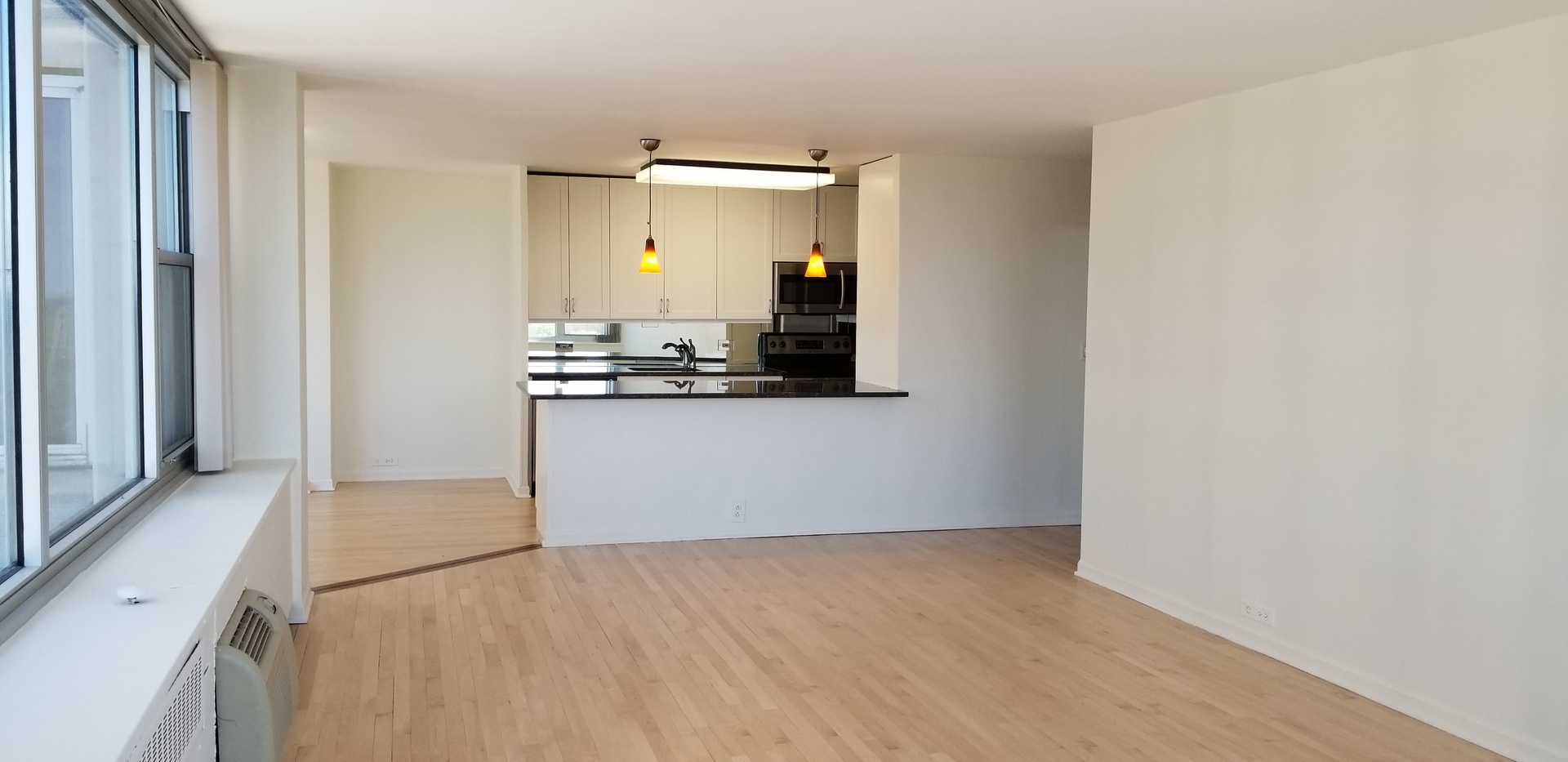 4250 N MARINE Drive 1515