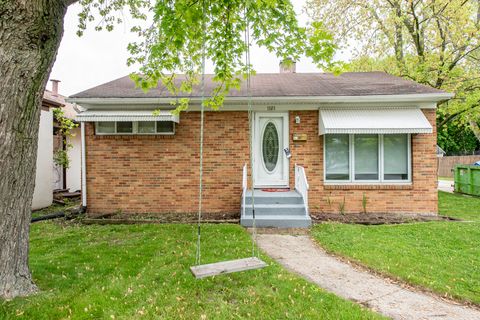 1101 Pine Street Waukegan IL 60085
