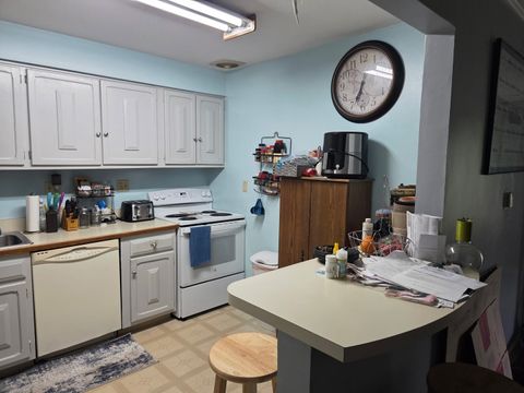 Tiny photo for 707 E Falcon Drive #C109, Arlington Heights, IL 60005 (MLS # 12653072)