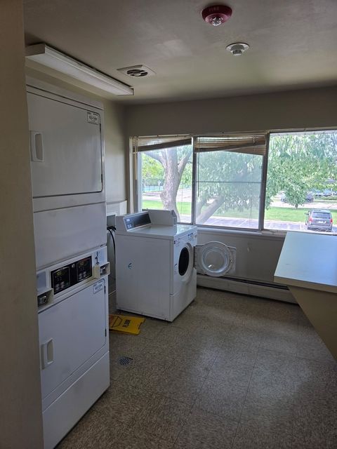 Tiny photo for 707 E Falcon Drive #C109, Arlington Heights, IL 60005 (MLS # 12653072)