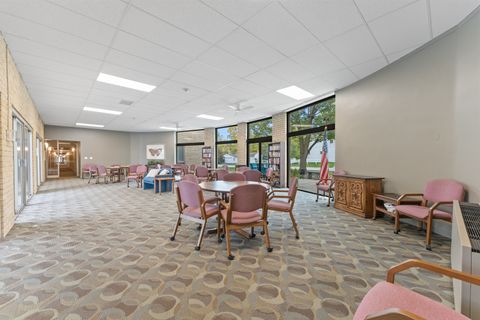 Tiny photo for 110 W Butterfield Road #502S, Elmhurst, IL 60126 (MLS # 12504906)