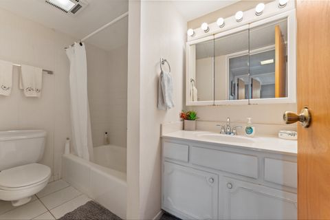 Tiny photo for 110 W Butterfield Road #502S, Elmhurst, IL 60126 (MLS # 12504906)