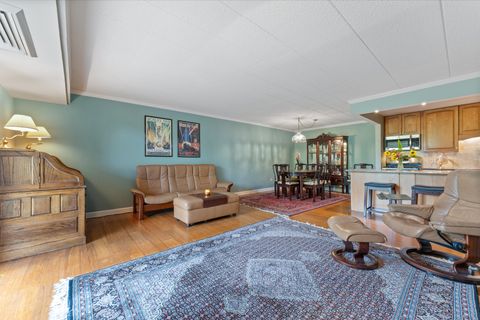 Tiny photo for 110 W Butterfield Road #502S, Elmhurst, IL 60126 (MLS # 12504906)