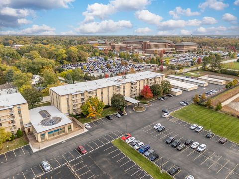 Tiny photo for 110 W Butterfield Road #502S, Elmhurst, IL 60126 (MLS # 12504906)