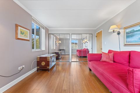 Tiny photo for 110 W Butterfield Road #502S, Elmhurst, IL 60126 (MLS # 12504906)