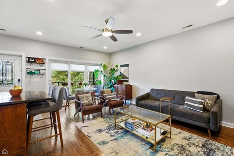 Tiny photo for 4038 N Kenmore Avenue #2, Chicago, IL 60613 (MLS # 12494734)