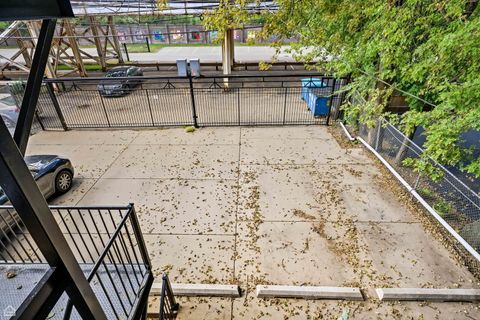 Tiny photo for 4038 N Kenmore Avenue #2, Chicago, IL 60613 (MLS # 12494734)