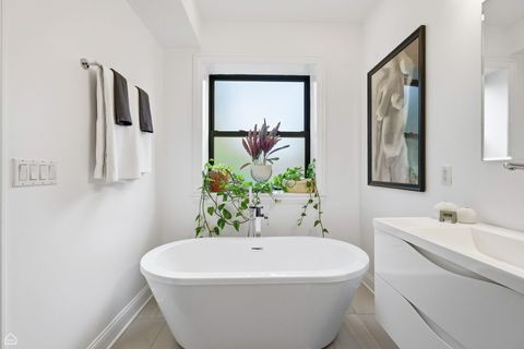 Tiny photo for 4038 N Kenmore Avenue #2, Chicago, IL 60613 (MLS # 12494734)