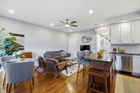 Tiny photo for 4038 N Kenmore Avenue #2, Chicago, IL 60613 (MLS # 12494734)