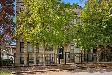 Tiny photo for 4038 N Kenmore Avenue #2, Chicago, IL 60613 (MLS # 12494734)