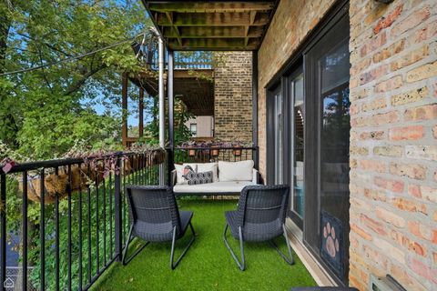 Tiny photo for 4038 N Kenmore Avenue #2, Chicago, IL 60613 (MLS # 12494734)