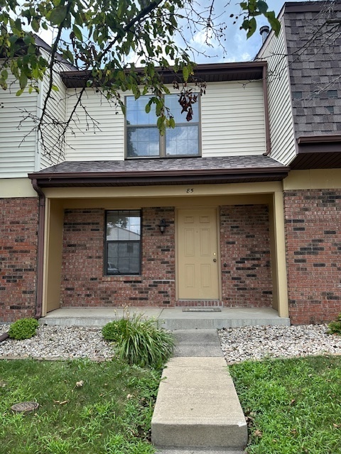 700 N Adelaide Street 85