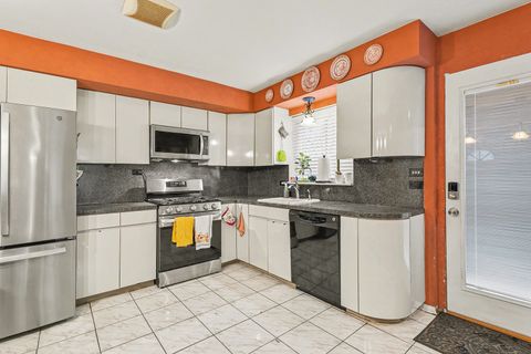 Tiny photo for 9417 Lawler Avenue, Skokie, IL 60077 (MLS # 12539694)