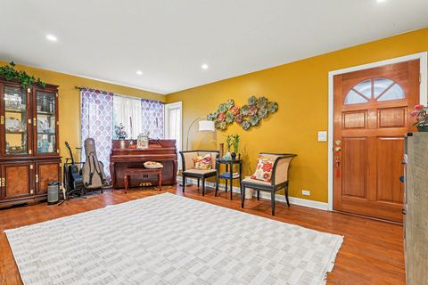 Tiny photo for 9417 Lawler Avenue, Skokie, IL 60077 (MLS # 12539694)