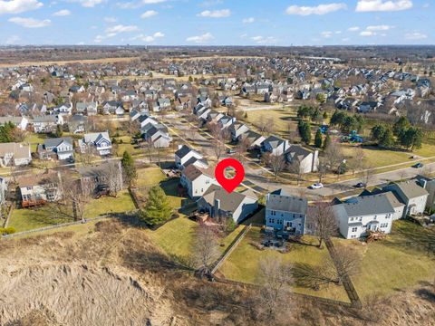 Tiny photo for 39W578 Newton Square, Geneva, IL 60134 (MLS # 12588528)