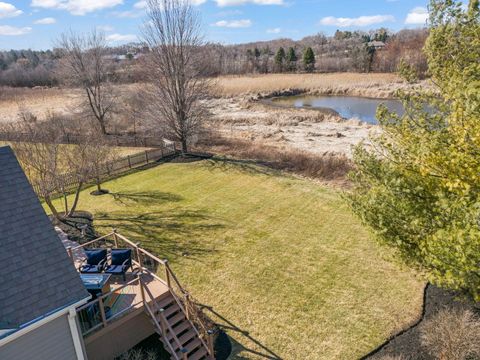 Tiny photo for 39W578 Newton Square, Geneva, IL 60134 (MLS # 12588528)