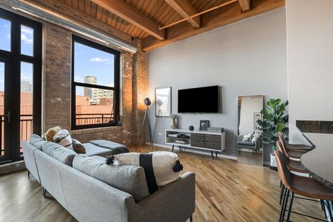 Tiny photo for 1040 W ADAMS Street #417, Chicago, IL 60607 (MLS # 12577019)