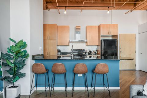 Tiny photo for 1040 W ADAMS Street #417, Chicago, IL 60607 (MLS # 12577019)