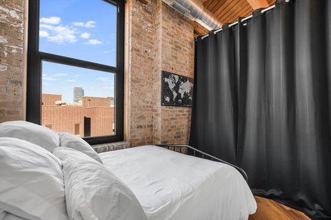 Tiny photo for 1040 W ADAMS Street #417, Chicago, IL 60607 (MLS # 12577019)