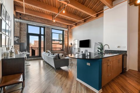 Tiny photo for 1040 W ADAMS Street #417, Chicago, IL 60607 (MLS # 12577019)