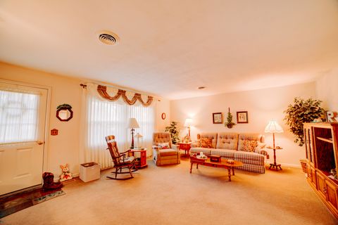 Tiny photo for 617 E Grant Street, Watseka, IL 60970 (MLS # 12601120)