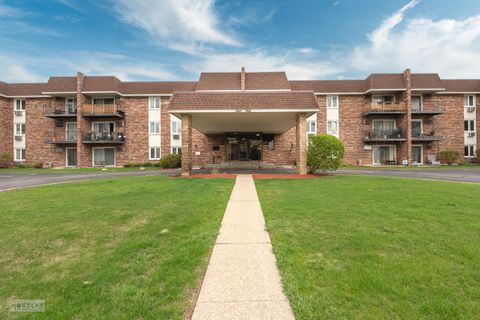 850 S Lorraine Road 1A Wheaton IL 60189