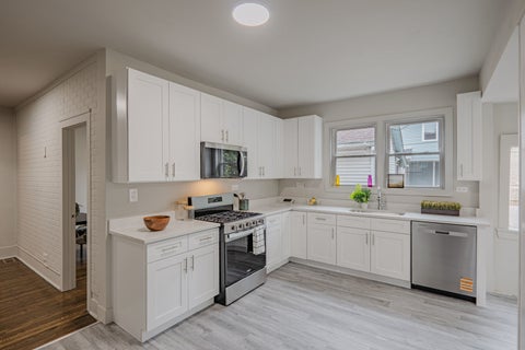 Tiny photo for 1218 N Parkside Avenue, Chicago, IL 60651 (MLS # 12719507)