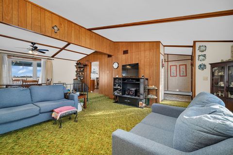 Tiny photo for 1681 N 33rd Road, Ottawa, IL 61350 (MLS # 12559405)