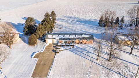 Tiny photo for 1681 N 33rd Road, Ottawa, IL 61350 (MLS # 12559405)