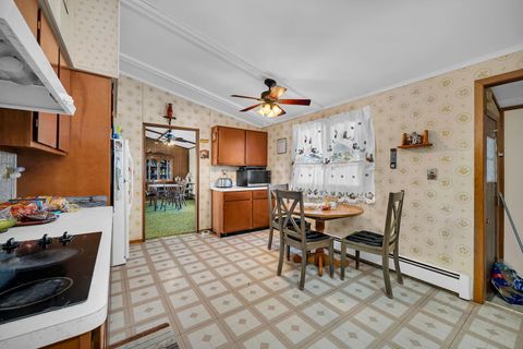 Tiny photo for 1681 N 33rd Road, Ottawa, IL 61350 (MLS # 12559405)